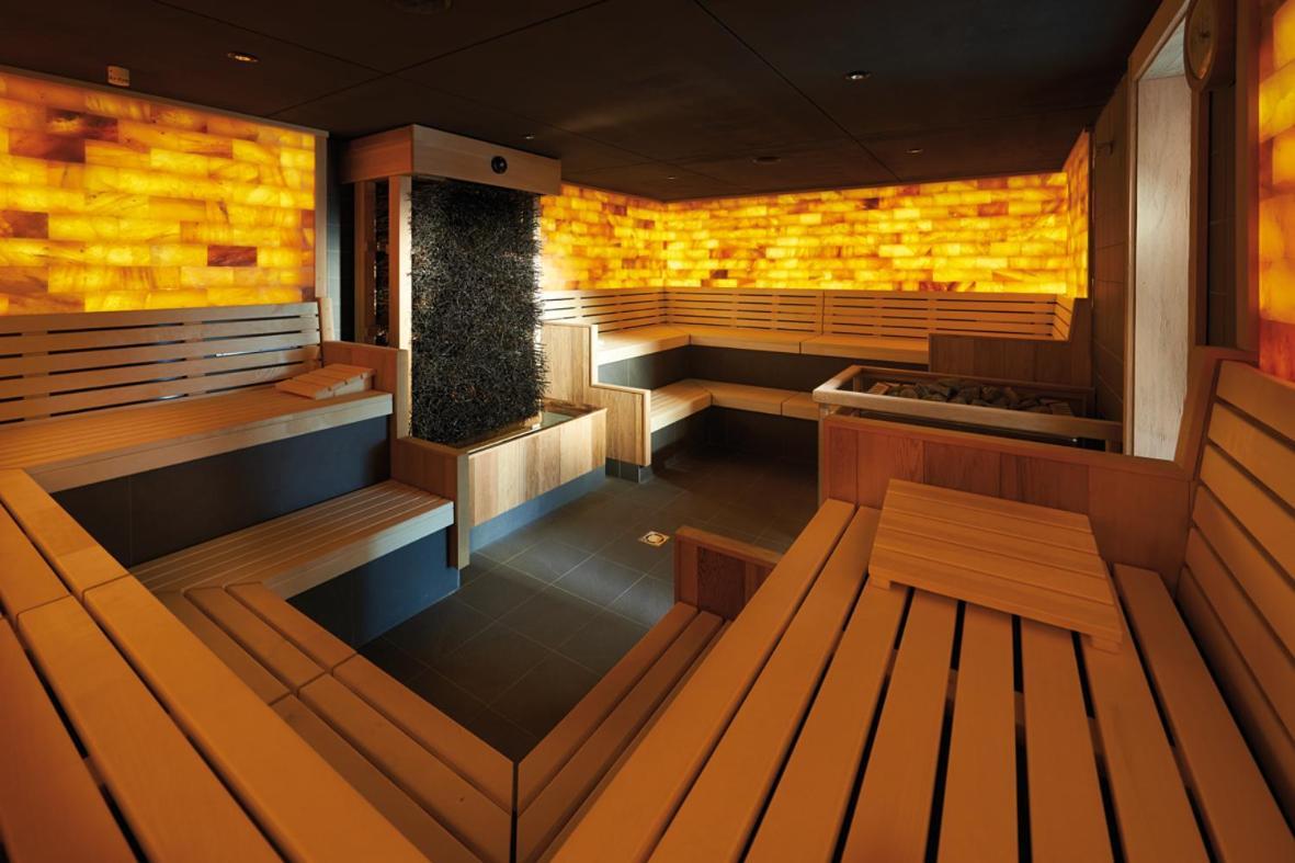 Hotel Bora Hotsparesort Radolfzell am Bodensee Exterior photo